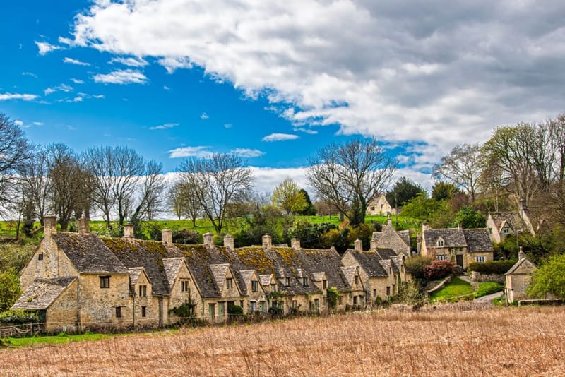 Dog-Friendly Cotswolds Villages 2026: 7 UK Picks Reviewed
