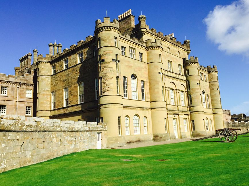 Dog-Friendly Ayrshire: Coast & Castles (2026)