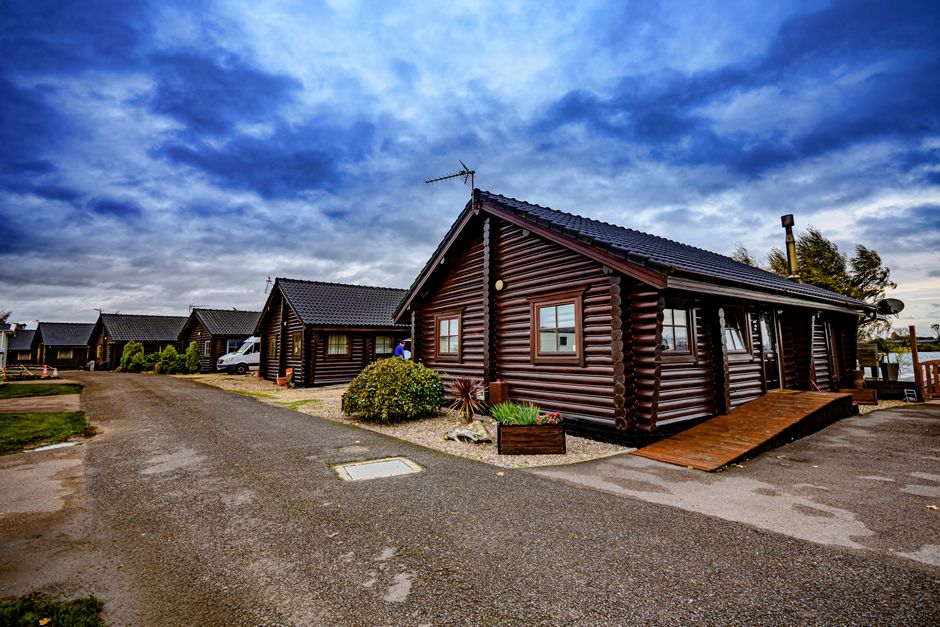Hoseasons Pet-Friendly Review: Lodges, Parks & Cottages