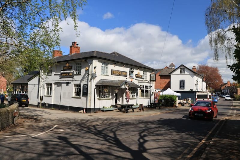Dog-Friendly Pubs in Ambleside 2026: Dogs Inside